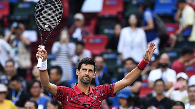 包含蒂姆连续五场比赛得分超过比分优势明显，老鹰挑战极限！的词条