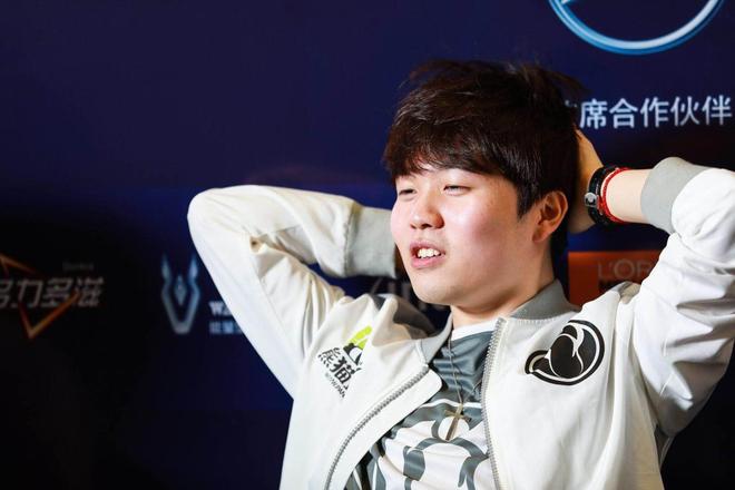 关于Rookie爆冷击败日本队，出色防守引爆全场！的信息